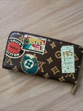 SS24 long wallet